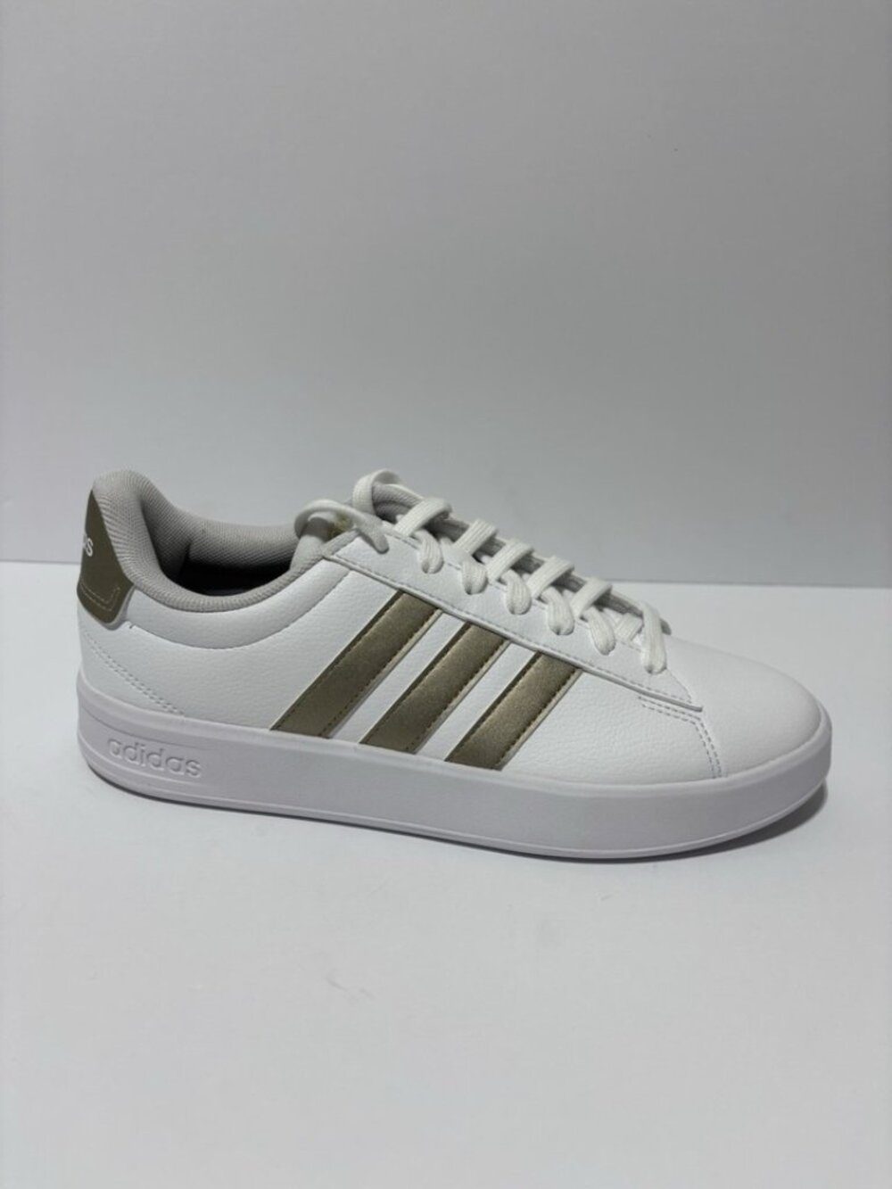 Adidas Womenâs Grand Court 3.0 White Sneakers, Size 7.5 M
